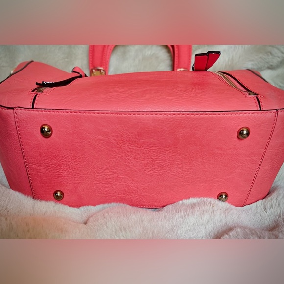 Gianni Bini Vegan Leather Coral Handbag - Picture 7 of 9